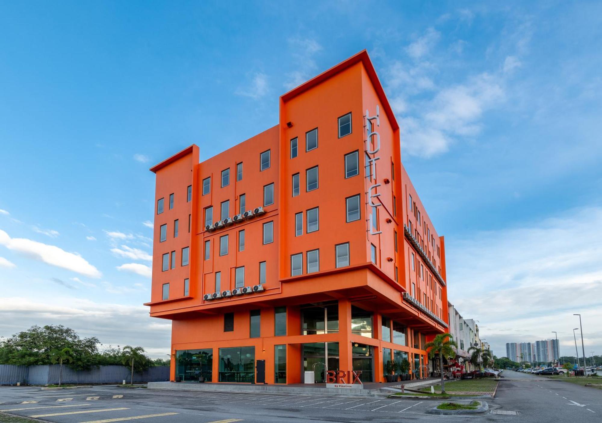 Brix Klia By Pinetree Hotell Sepang Exteriör bild